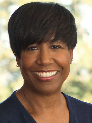 Portrait Adriane Brown